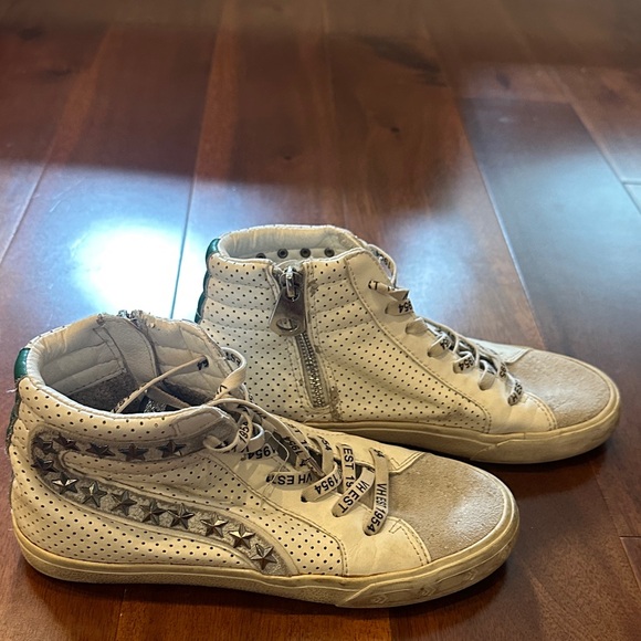 Vintage Havana White and Green Sneakers - Picture 3 of 5